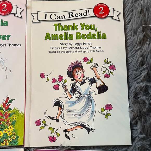 Amelia Bedelia Book Set for Kids - Picture 7 of 11